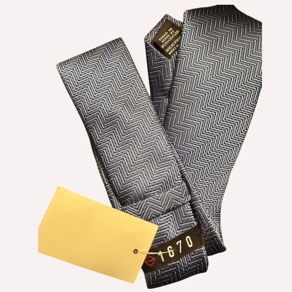 Elegant Blue and Gray Chevron Tie